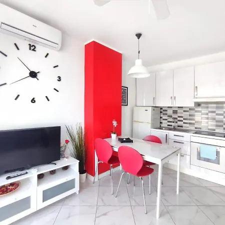 Royal Ocean View Aloha Garden