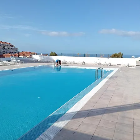 Royal Ocean View Aloha Garden * アデヘ