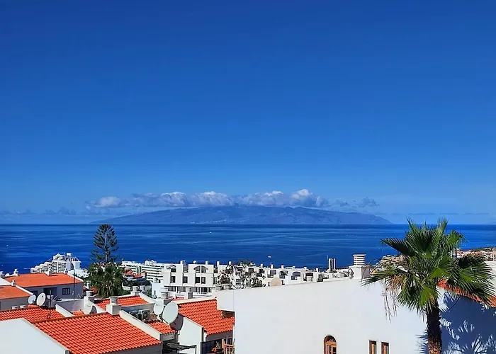 Royal Ocean View Aloha Garden Апартаменти