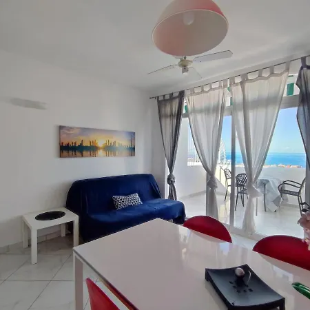 Royal Ocean View Aloha Garden * 아데제